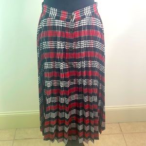 Blaxk & Red Pleated Skirt